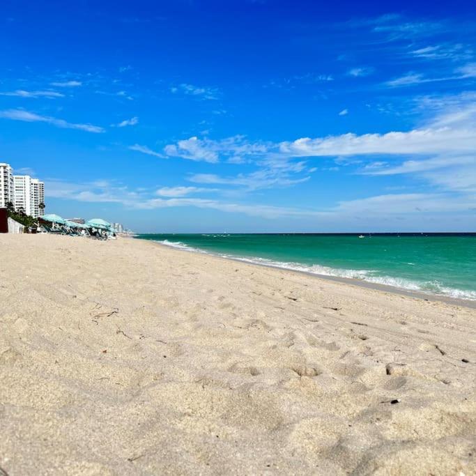 Beautiful Studio In A Seafront Condo Miami Beach Kültér fotó